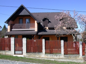 Ikerház Fonyód központjában, mégis csendes környezetben